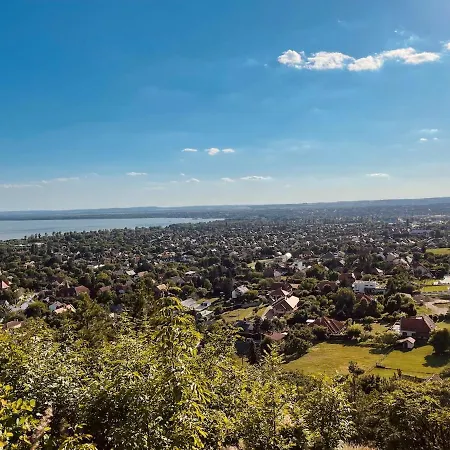 Atlas - Panoramas Pihenohely A Balatonnal Apartament *