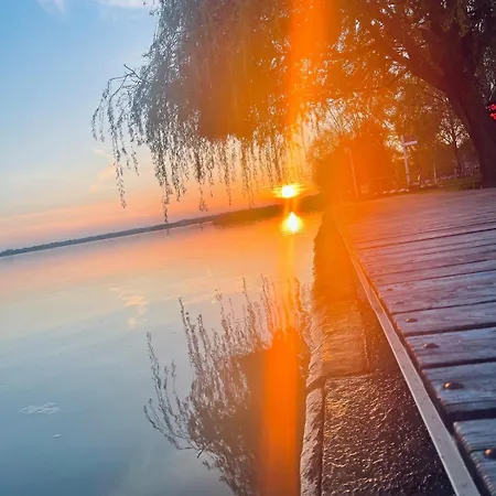 Apartament Atlas - Panoramas Pihenohely A Balatonnal *